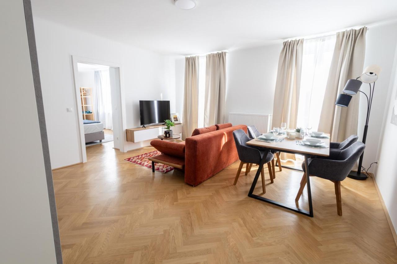 Central-new ; Marvelous Views Wien